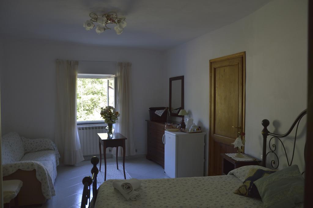 Agriturismo Millefiori レヴァント エクステリア 写真